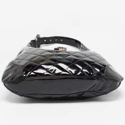 Pre Owned Burberry Black Quilted Patent Leather Brooke Hobo