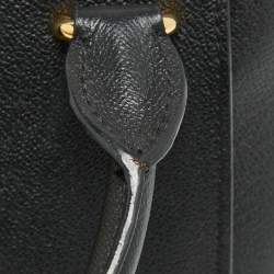 مملوكة مسبقًا Burberry Black Leather Buckle Flap Tote