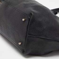 Pre Owned Burberry Black Grained Leather Medium Maidstone Tote