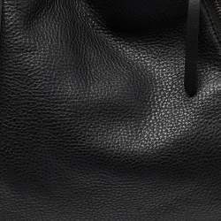 Pre Owned Burberry Black Grained Leather Medium Maidstone Tote