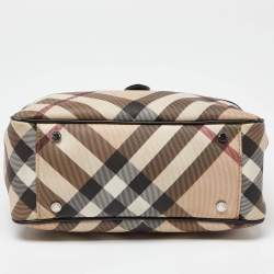 مملوكة مسبقًا Burberry Beige/Black Super Nova Check PVC and Patent Leather Tote