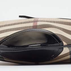 مملوكة مسبقًا Burberry Black/Beige Supernova Check PVC and Patent Leather Dryden Crossbody Bag