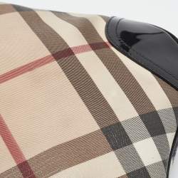 مملوكة مسبقًا Burberry Black/Beige Supernova Check PVC and Patent Leather Dryden Crossbody Bag