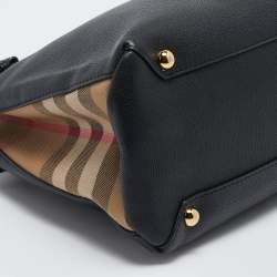 Pre Owned Burberry Black/Beige Leather and House Check Fabric Medium Banner Tote
