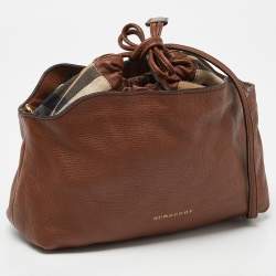 مملوكة مسبقًا حقيبة كروس بربري ليتل كراش كانفاس وجلد بني/بيجإحتكاكات