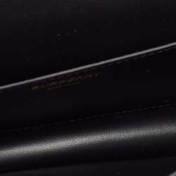 Pre Owned حقيبة كتف بربري ميني TB جلد أسود