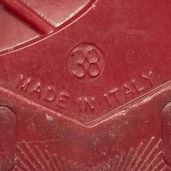 مملوكة مسبقًا Burberry Red Jelly Thong Flat Sandals Size 38