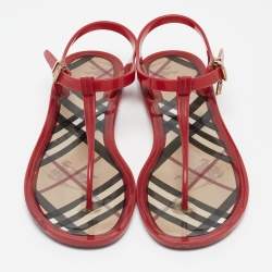 مملوكة مسبقًا Burberry Red Jelly Thong Flat Sandals Size 38