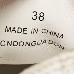 مملوكة مسبقًا Burberry White/Black Fabric Larkhall Logo Low Top Sneakers Size 38