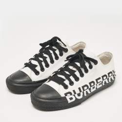 مملوكة مسبقًا Burberry White/Black Fabric Larkhall Logo Low Top Sneakers Size 38