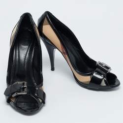 Pre Owned Burberry Black/Beige Canvas and Patent Leather Peep Toe Pumps Size 41