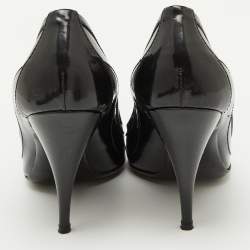 Pre Owned Burberry Black Patent Leather Buckle Detail Pumps Size 39