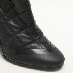 Burberry Black Quilted Leather Brit Beverly Ankle Booties Size 37
