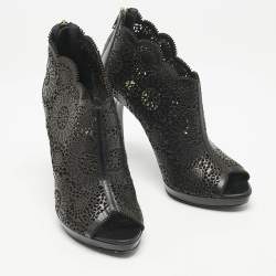 Burberry Black Laser Cut Leather Caythorpe Ankle Booties Size 39