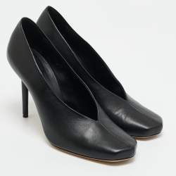Pre Owned Burberry Black Leather Baby Pumps Size 39