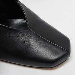 Pre Owned Burberry Black Leather Baby Pumps Size 39