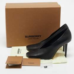 Pre Owned Burberry Black Leather Baby Pumps Size 39