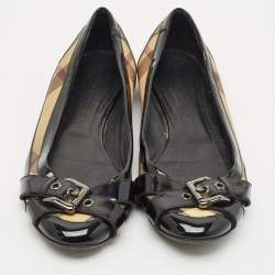 Pre Owned Burberry Black/Beige Nova Check PVC and Patent Leather Buckle Ballet Flats Size 41