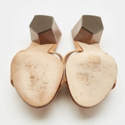 Pre Owned صندل سلايد بربري قماش وجلدي بني فاتح مقاس 38