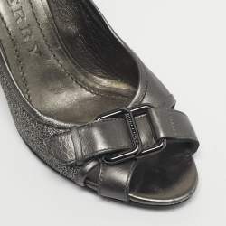 Pre Owned Burberry Grey/Beige Canvas and Leather Buckle Peep Toe Pumps Size 37