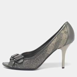 Pre Owned Burberry Grey/Beige Canvas and Leather Buckle Peep Toe Pumps Size 37