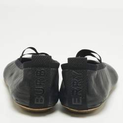 Pre Owned حذاء باليرينا فلات بربري جلد أسود غريس مقاس 39