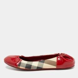 Pre Owned Burberry Red/Beige Patent Leather and Nova Check Canvas Scrunch Ballet Flats Size 38