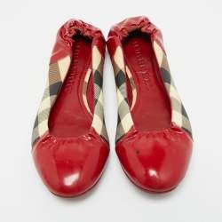Pre Owned Burberry Red/Beige Patent Leather and Nova Check Canvas Scrunch Ballet Flats Size 38