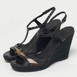 Pre Owned صندل كعب روكي بربري إسبادريل كانفاس وكعب وروكي جلد لامع بيج/أسود مقاس 38