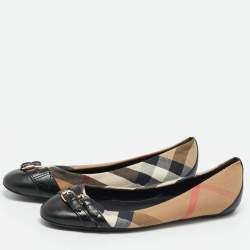 Pre Owned حذاء فلات باليه بربري تفاصيل إبزيم افونويك جلد وكانفاس كاروهات نوفا بيج مقاس 38