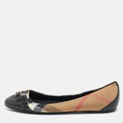 Pre Owned حذاء فلات باليه بربري تفاصيل إبزيم افونويك جلد وكانفاس كاروهات نوفا بيج مقاس 38