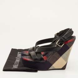 مملوكة مسبقًا Burberry Warlow Size 39 Black Leather and Nova Check Canvas Platform Wedge Sandals