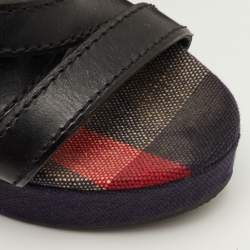 مملوكة مسبقًا Burberry Warlow Size 39 Black Leather and Nova Check Canvas Platform Wedge Sandals