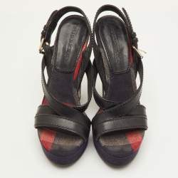 مملوكة مسبقًا Burberry Warlow Size 39 Black Leather and Nova Check Canvas Platform Wedge Sandals