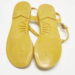 مملوكة مسبقًا Burberry Size 38 Yellow Jelly Thong Flat Sandals