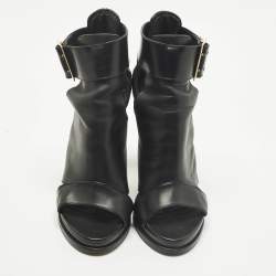 مملوكة مسبقًا حذاء بوت بربري كات اوت طول الكاحل جلد أسود مقاس 39.5