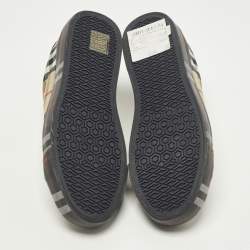 مملوكة مسبقًا حذاء رياضي بربري كانفاس هاوس تشيك بيج هارت سليب أون مقاس 38