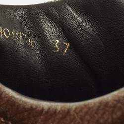 مملوكة مسبقًا حذاء رياضي بربري جلد ميتاليك و كانفاس نوفاتشيك مقاس 37