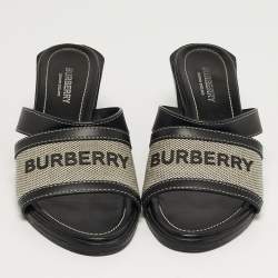 Pre Owned صندل بربري قماش وجلد أسود/أبيض مقاس 37