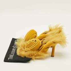 مملوكة مسبقًا Burberry Step Rose Size 38 Yellow Fur Velvet Thong Sandals