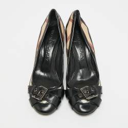 Pre Owned Burberry Buckle Size 38.5 Black/Beige Coated Canvas and Patent Leather Pumps