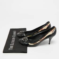 Pre Owned Burberry Buckle Size 38.5 Black/Beige Coated Canvas and Patent Leather Pumps