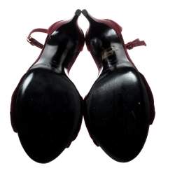 Pre Owned صندل بربري سير كاحل تفاصيل عقدة قطيفة وساتان عنابي مقاس 39