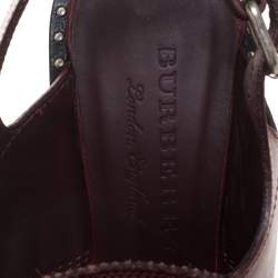 مملوكة مسبقًا صندل بربري كعب عريض فتحة كعب زخرفة Eyelet  شراشيب بيفيرلي جلد عنابي مقاس 40