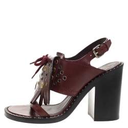 مملوكة مسبقًا صندل بربري كعب عريض فتحة كعب زخرفة Eyelet  شراشيب بيفيرلي جلد عنابي مقاس 40