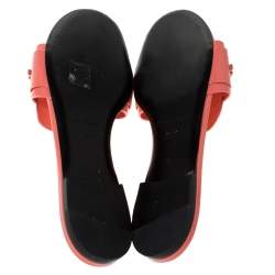 مملوكة مسبقًا Burberry Coral Patent Leather Coleford Flat Slide Sandals Size 40