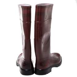 Pre Owned Burberry Red Novacheck Rubber Rain Boots Size 38
