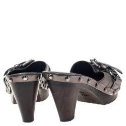 مملوكة مسبقًا Burberry Metallic Leather And Check Canvas Studded Buckle Detail Clogs Sandals Size 36