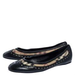 Pre Owned Burberry Black/Beige Nova Check Coated Canvas and Brogue Leather Ballet Flats Size 37