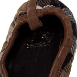 مملوكة مسبقًا Burberry Beige Canvas And Leather Housecheck Flats Size XL